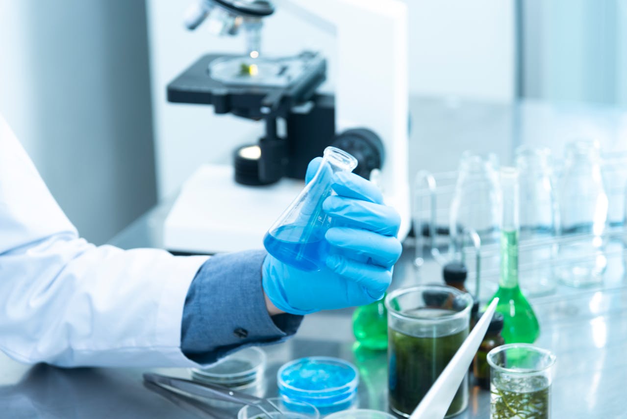 2019 Four-Common-Issues-That-Lab-Technicians-Face